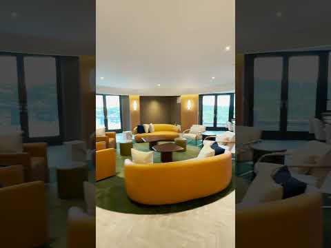 Lounge Tour: One Park Point